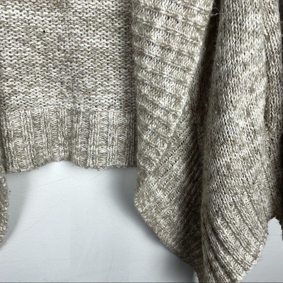 BDG Cream Knit Cardigan Sweater Size L - Picture 7 of 9